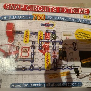 Snap Circuits Extreme Electronics Kit